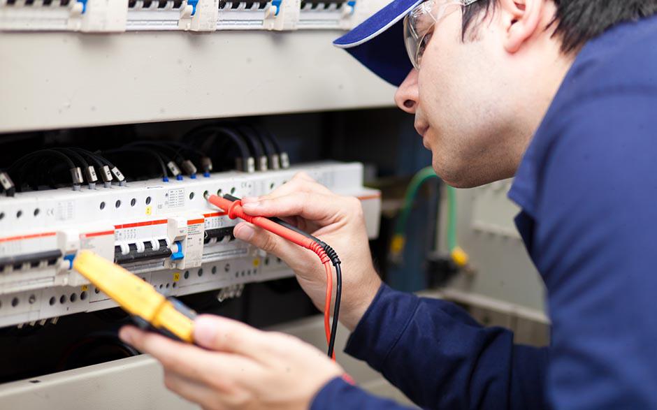 cherche électricien Saint-Maurice